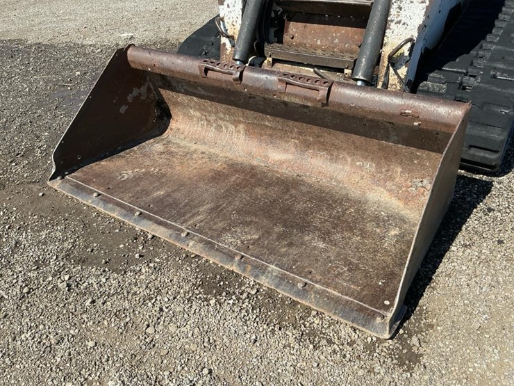 bobcat-t250-image-9