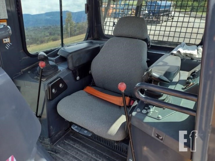 2018-deere-450k-image-14