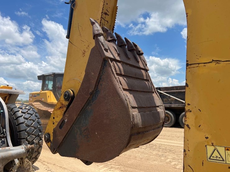2013-caterpillar-420f-image-28