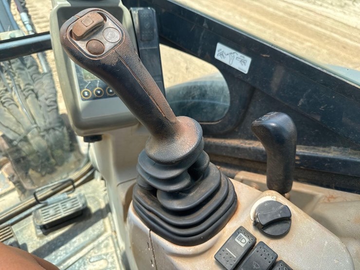 deere-35g-image-33