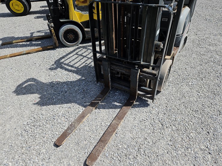 #201216-•-nissan-50-forklift-image-2