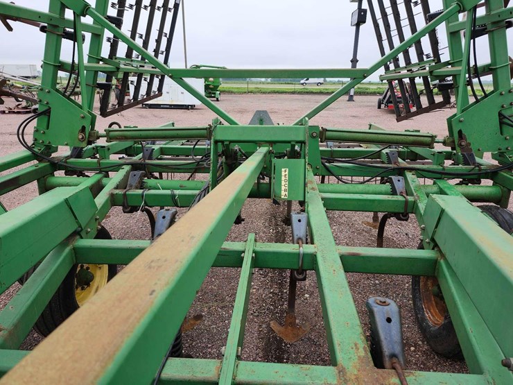 john-deere-726-image-8