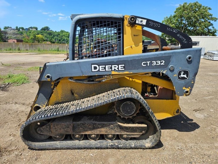 deere-ct332-image-2