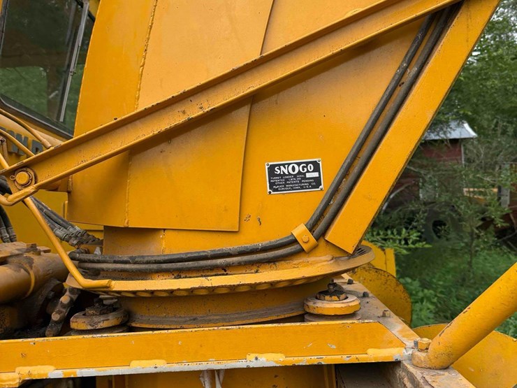 fwd-s49v-model-snowblower-truck-image-24