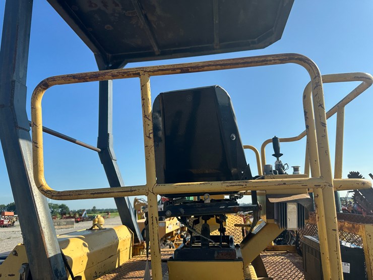 caterpillar-cb-434-image-29