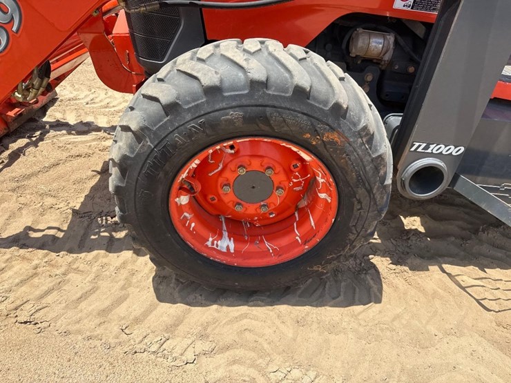2005-kubota-l39-image-10