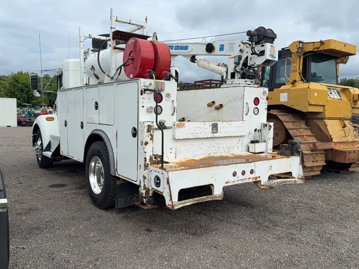 2007-kenworth-t300-image-13