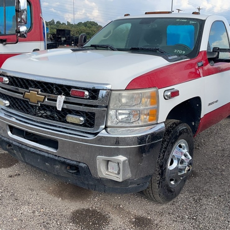 2011 CHEVROLET 3500