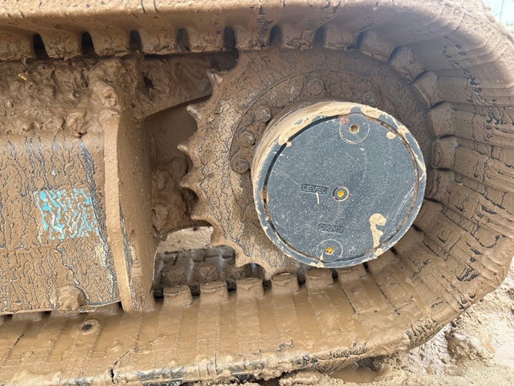 2020-deere-35g-image-11