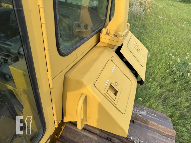 caterpillar-d6m-image-43