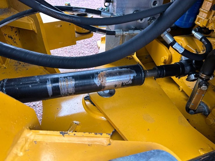2018-deere-524kii-image-57