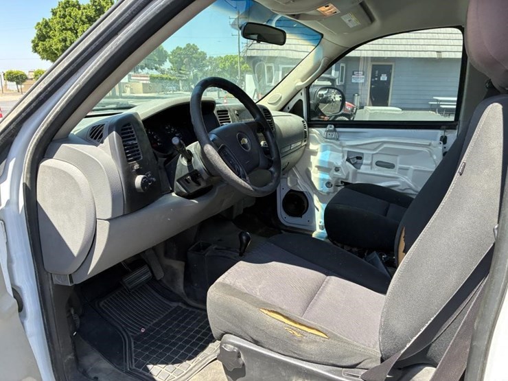 2012-chevrolet-silverado-1500-image-12
