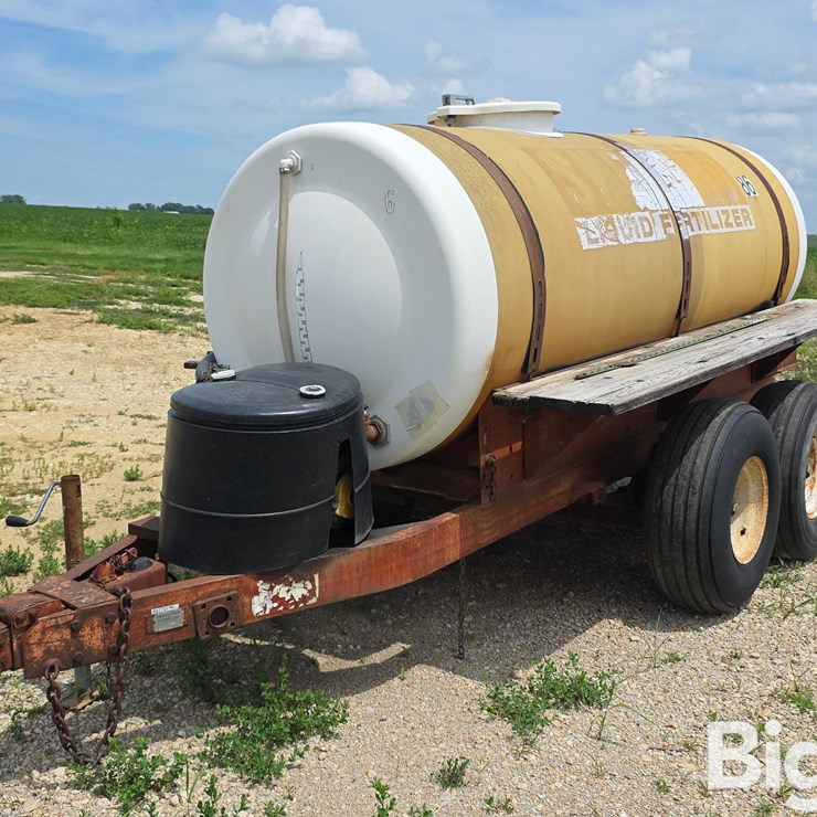 Clark Equipment 1,200-Gallon T/A Nurse Tank Trailer