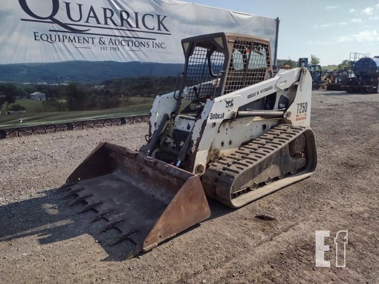 bobcat-t250-image-35