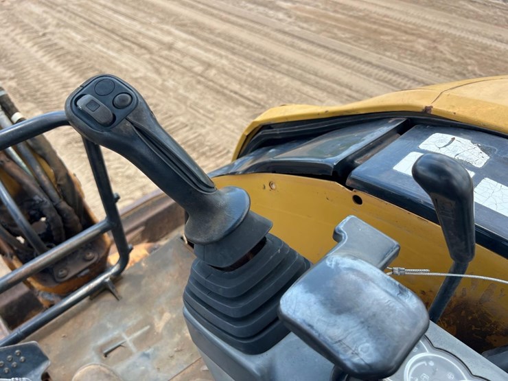 caterpillar-303.5c-cr-image-29