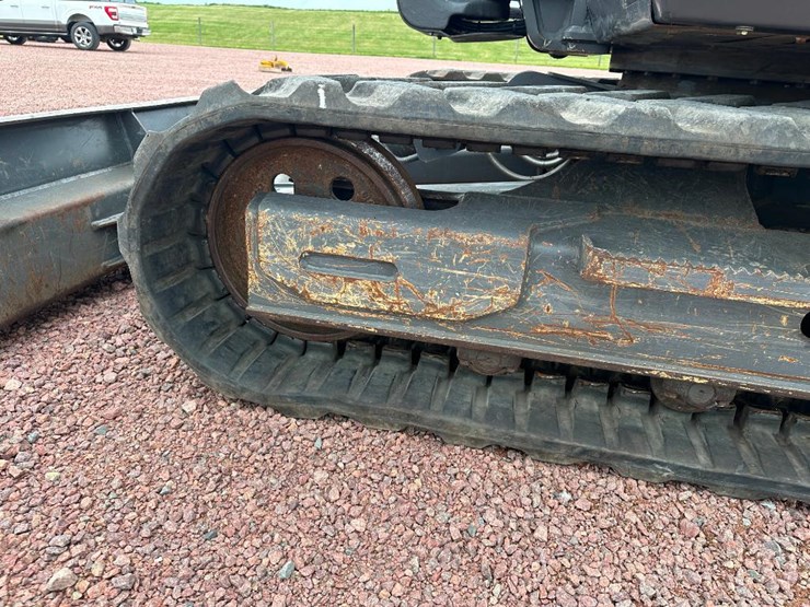 2020-volvo-ecr88d-image-9