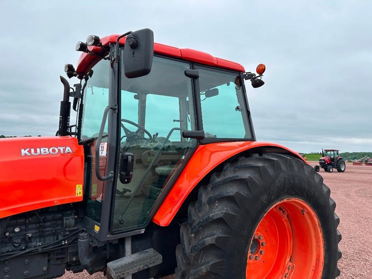 2013-kubota-m126x-image-12