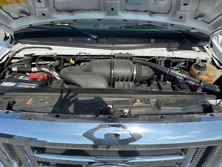 2017-ford-e450-image-27