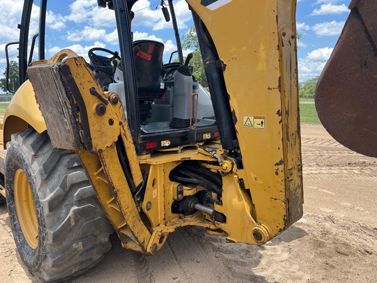 2013-caterpillar-420f-image-30