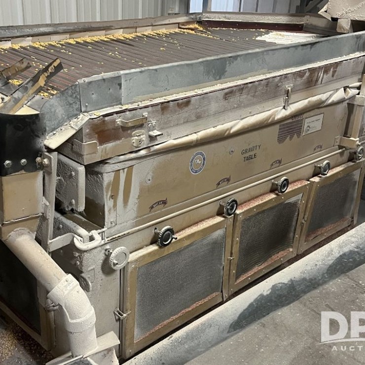Oliver 160 Gravity Table (MN1060)