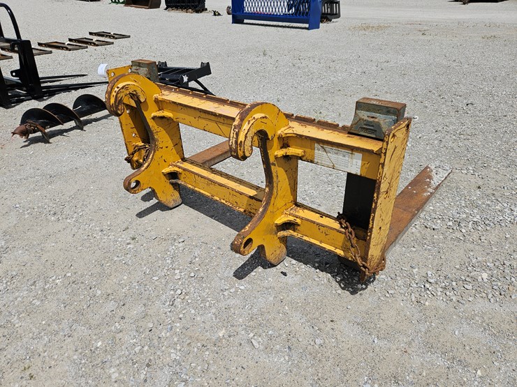 #201819-•-jrb-wheel-loader-forks-image-2