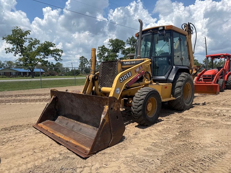 2000-deere-310se-image-2