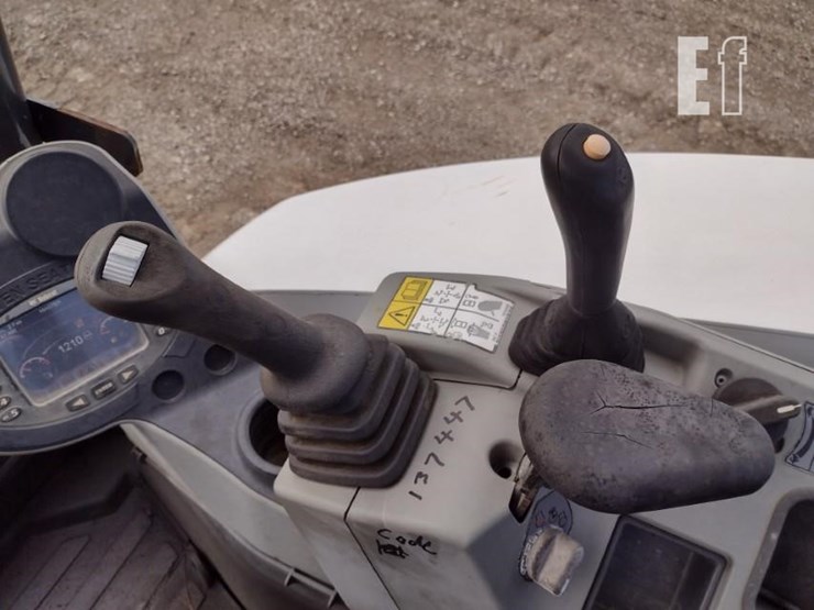 2017-bobcat-e35i-image-9