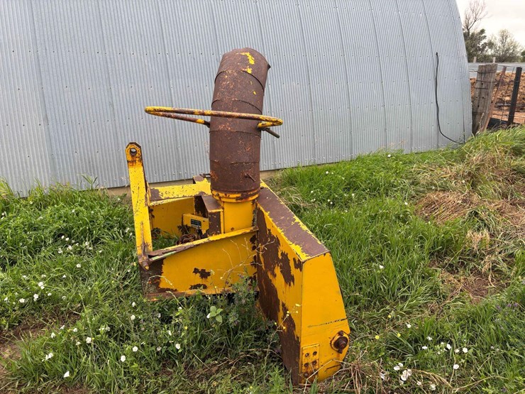hanson-snowblower-image-3