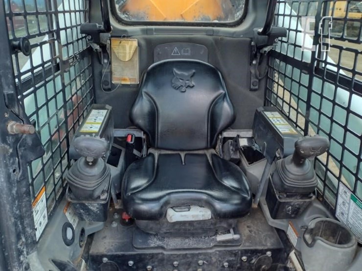 2018-bobcat-s570-image-12