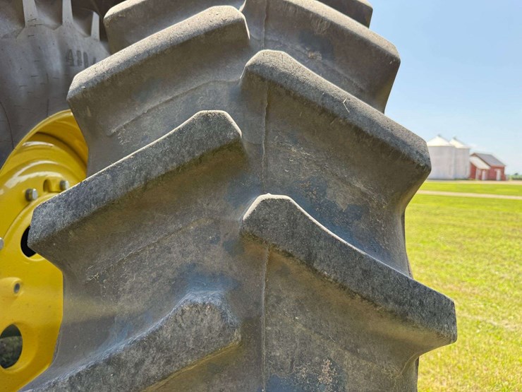 2021-john-deere-8r-340-image-50