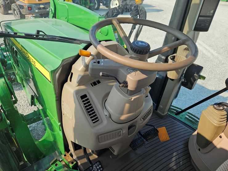 2022-john-deere-6145m-image-12