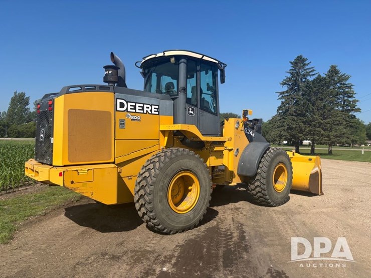 2015-deere-624k-image-6