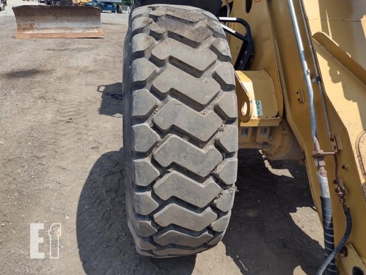 caterpillar-930g-image-22