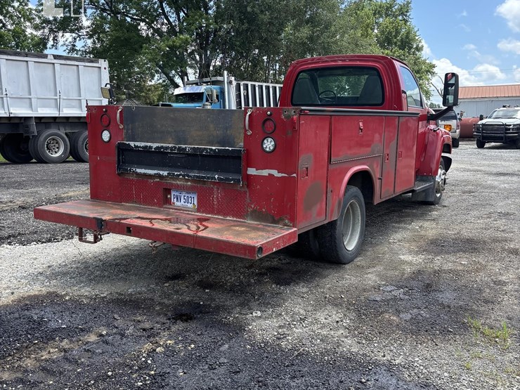 2005-gmc-c4500-wilson825-s1-image-2