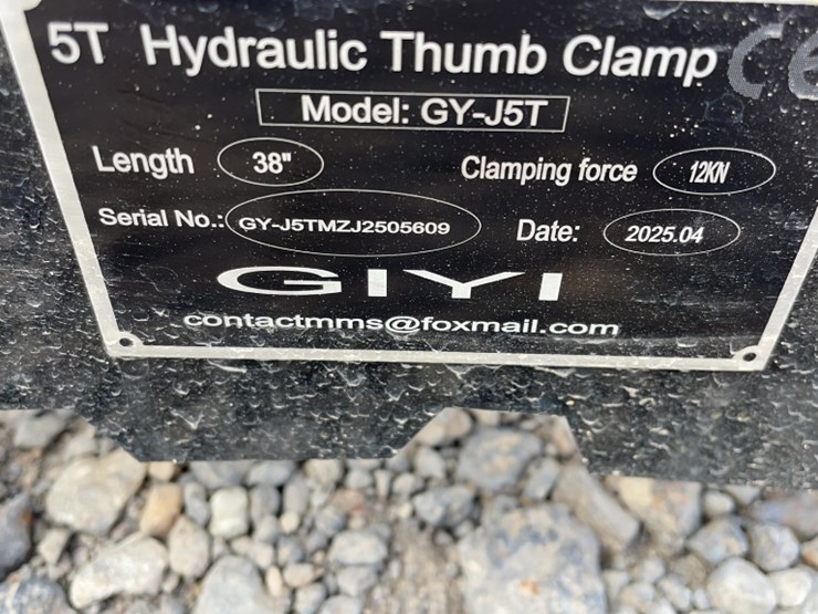 #2005-•-giyi-excavator-hyd-thumb-image-3