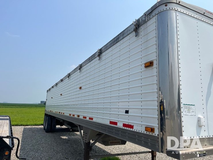 2015-timpte-grain-trailer-image-16