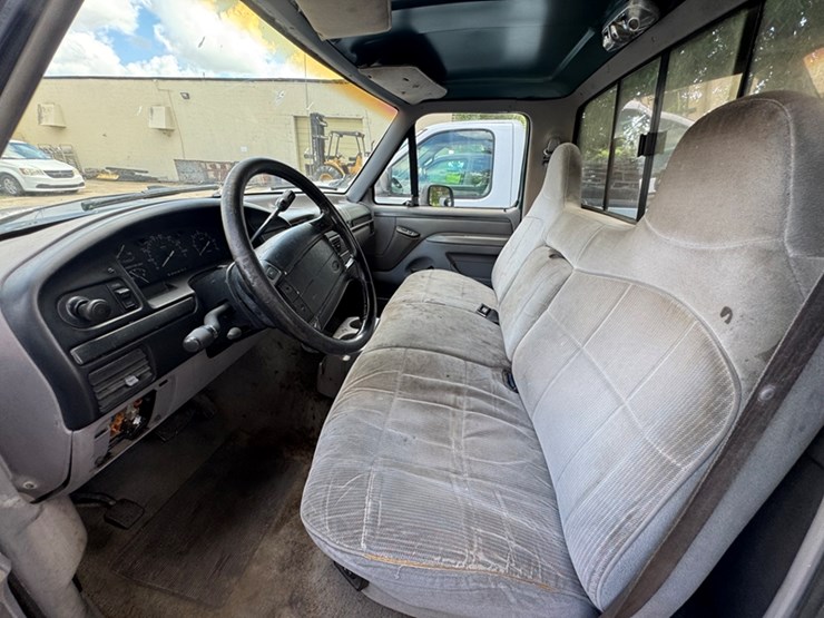 1995-ford-f150-xlt-image-5
