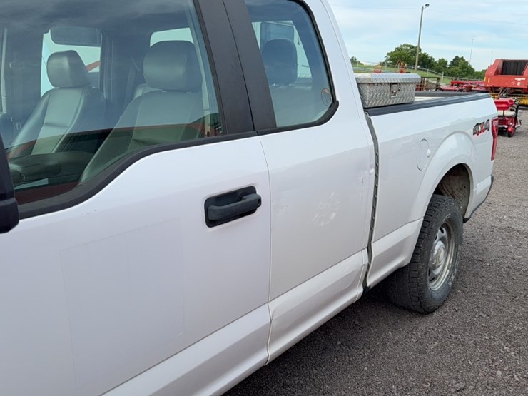 2015-ford-f150-image-14