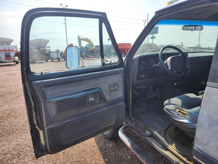 1993-dodge-w350-image-8