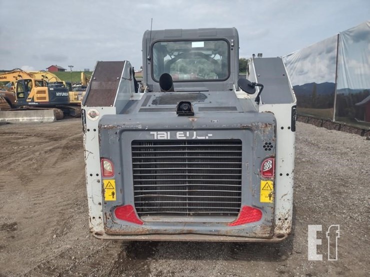 2017-takeuchi-tl12r2-image-4