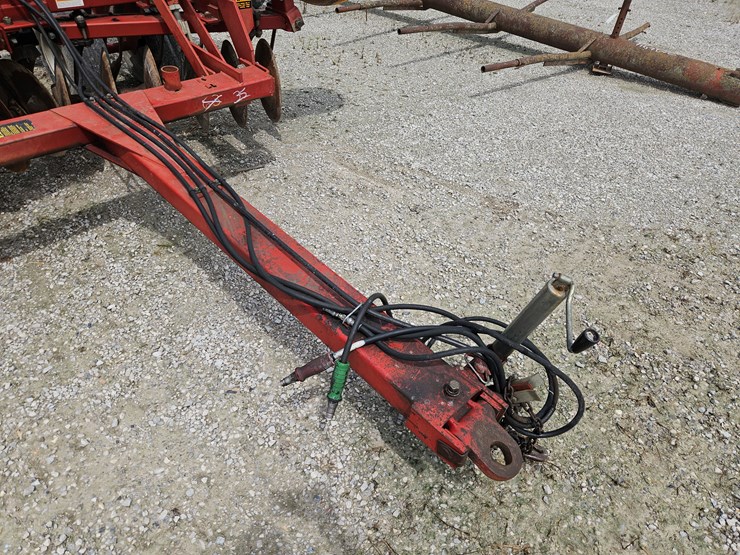 case-ih-3950-image-2