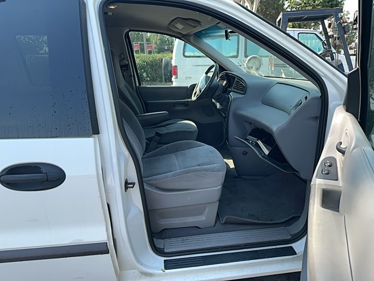 ford-windstar-image-5