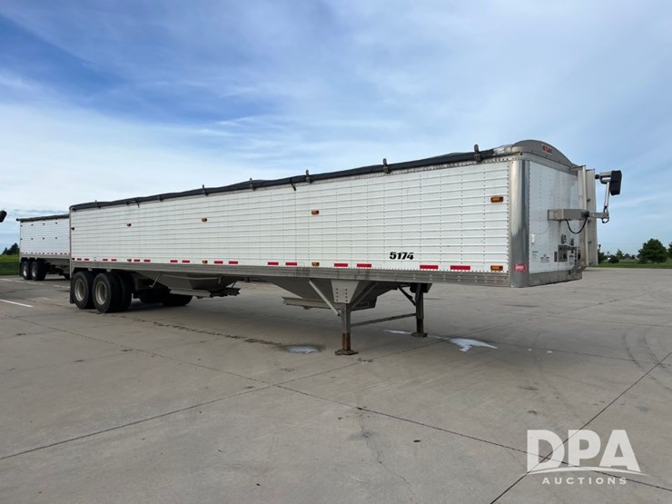 2015-timpte-grain-trailer-image-4