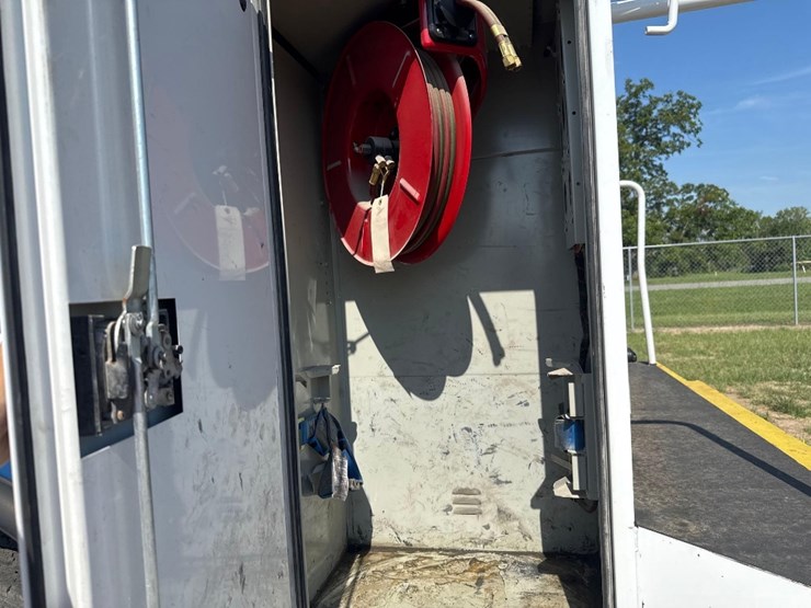2019-ford-f550-xl-image-26