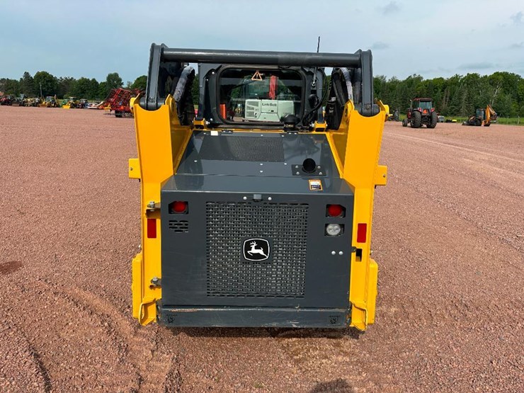 2023-deere-317g-image-5