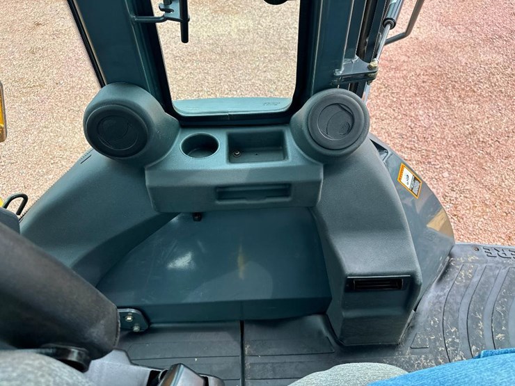 2006-deere-310sg-image-75