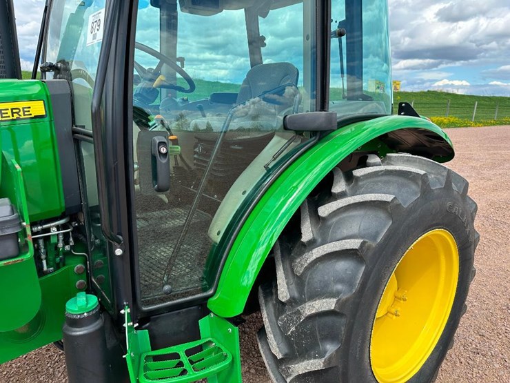 2020-john-deere-5075e-image-14