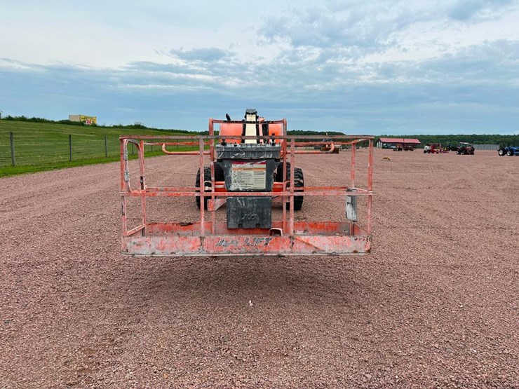 2008-jlg-600s-image-2