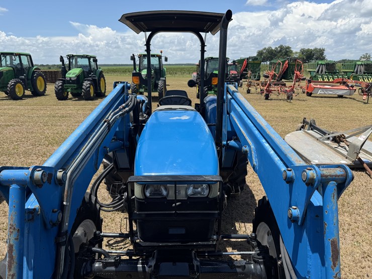 new-holland-tn65s-image-9