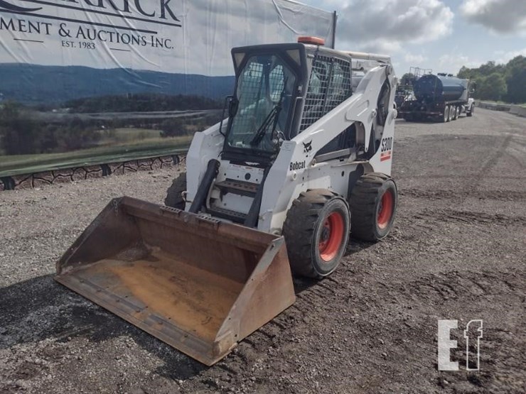2005-bobcat-s300-image-23